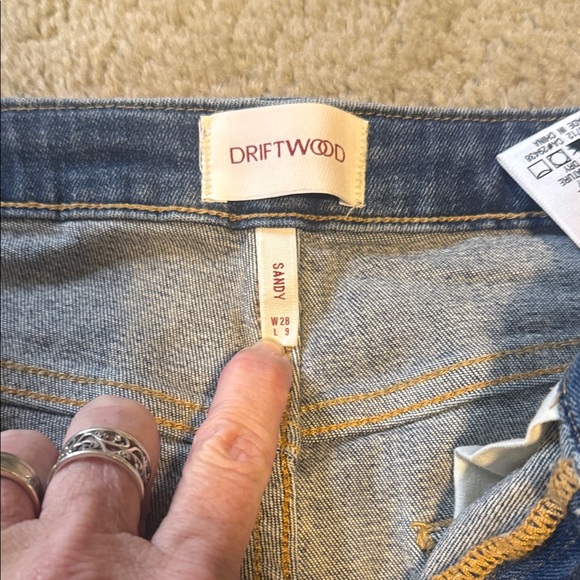 DRIFTWOOD Blue Embroidered Heron & Sunset Jean Shorts Sz 28 - Picture 9 of 10